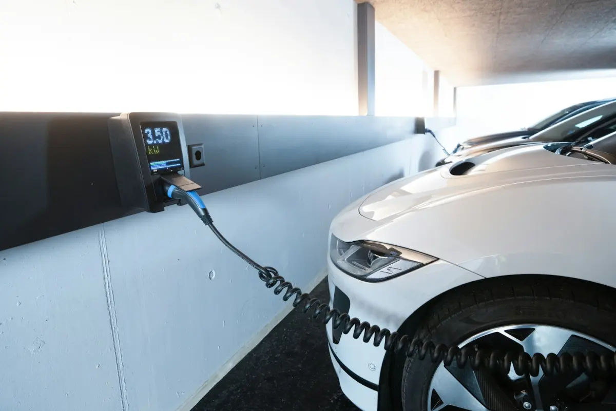 Noodstroom garage elektrische auto bij stroomstoring