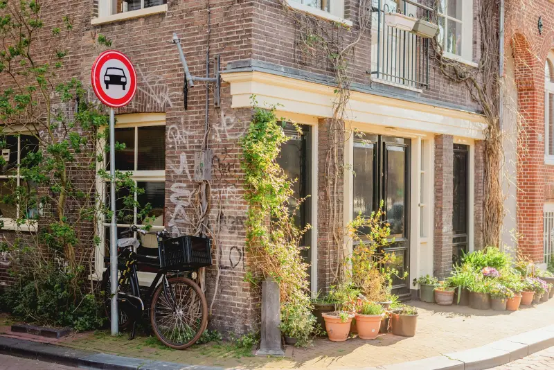 Noodstroom zorgwoning Noord-Holland: eisen, kosten &